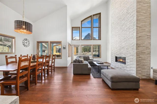 $1,248,000 | 11 Guye Peak Lane, Snoqualmie Pass, WA 98068