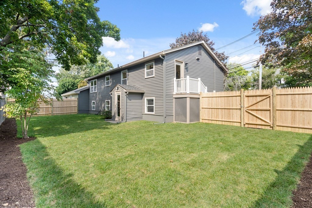 219 Waverly Road North Andover, MA 01845 - Photo 17 of 17 Gallery Image 17