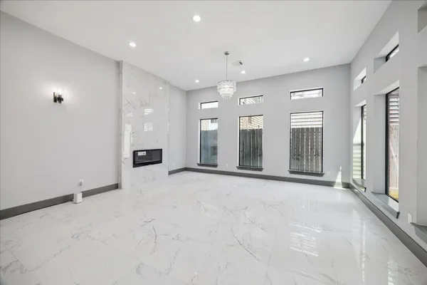 $499,999 | 2321 Tuam Street, Houston, TX 77004
