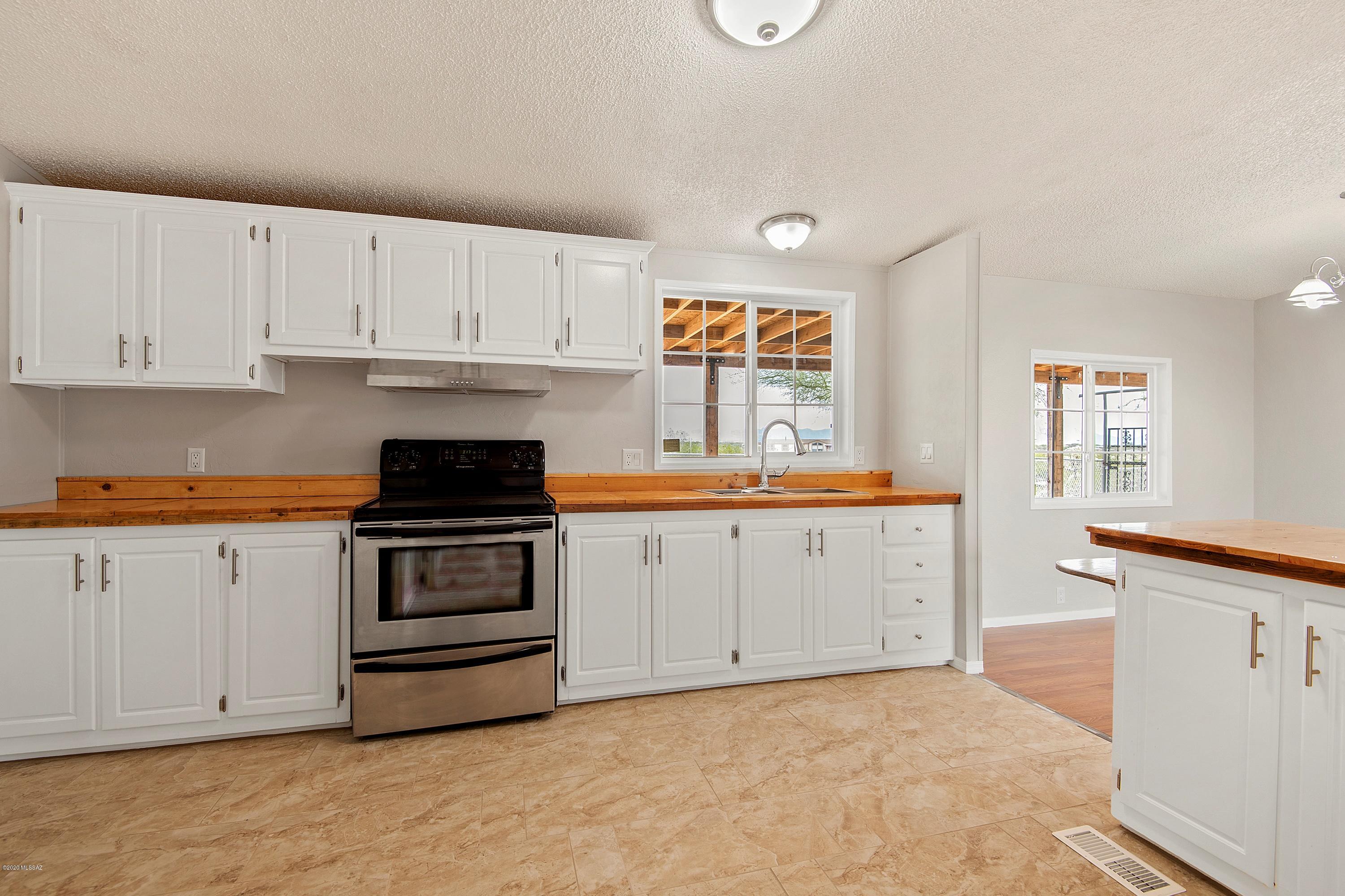 5870 East Hermans Road Tucson, AZ 85756 - Photo 12 of 31 Gallery Image 12