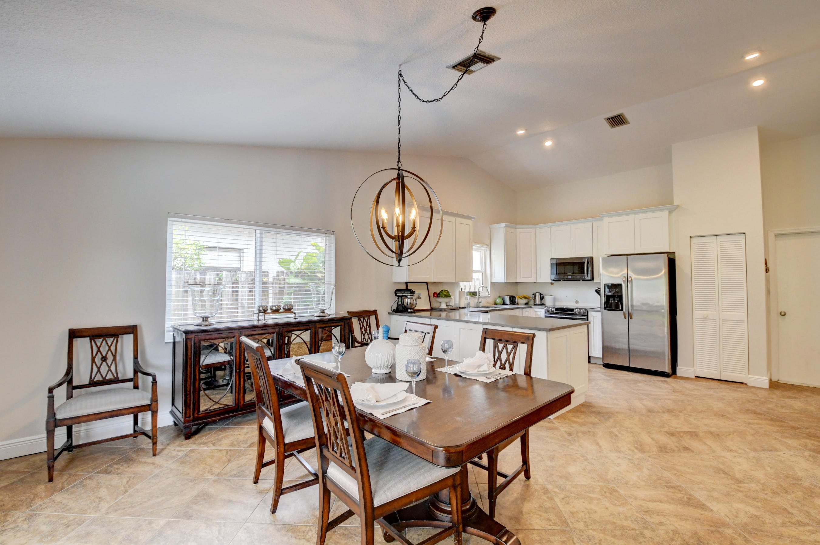 7465 San Sebastian Drive Boca Raton, FL 33433 - Photo 12 of 35 33_dsc_10001 (606)_07)_08)_09)_10)