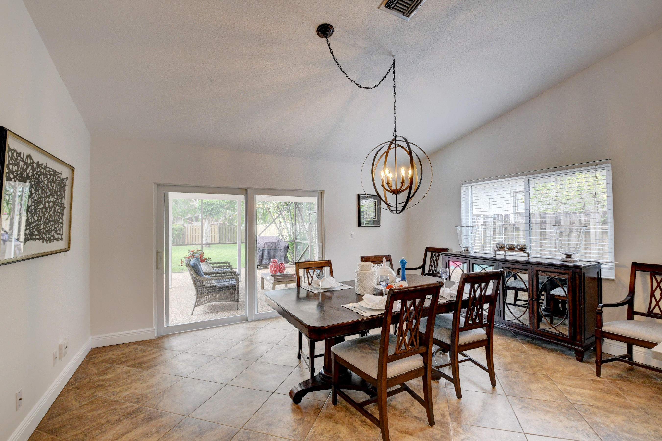 7465 San Sebastian Drive Boca Raton, FL 33433 - Photo 13 of 35 32_dsc_10001 (601)_2)_3)_4)_5)