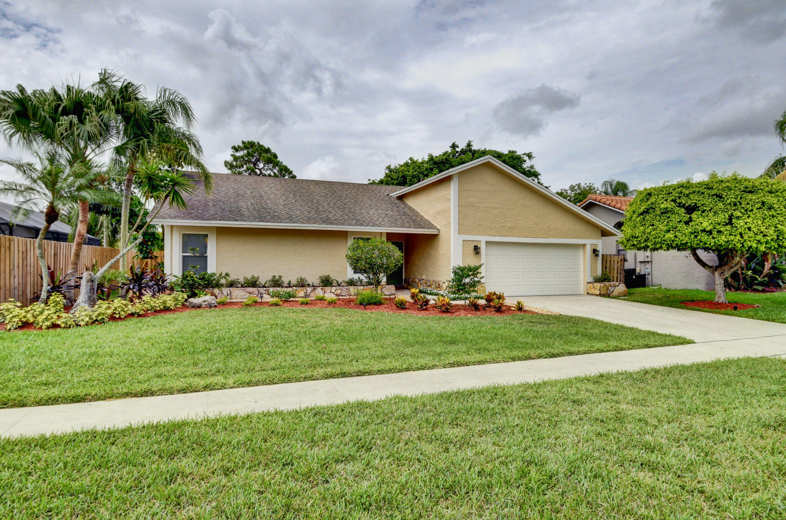 7465 San Sebastian Drive Boca Raton, FL 33433 - Photo 35 of 35 46_dsc_10001 (711)_2)_3)_4)_5)