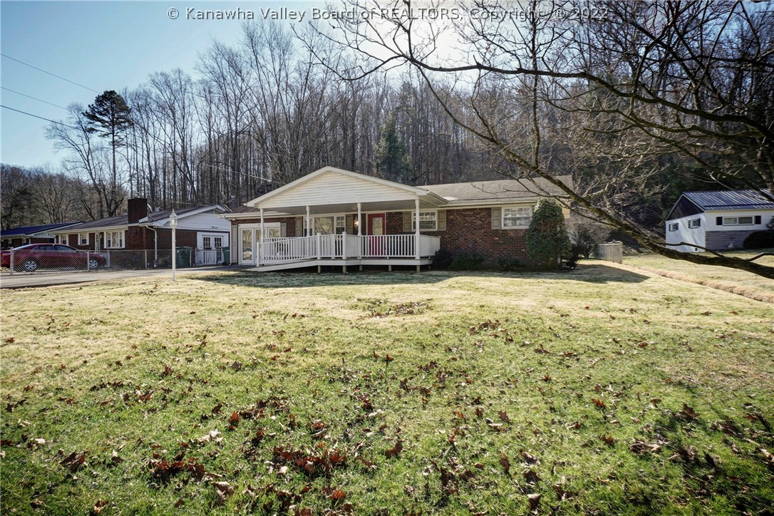 12 Magpie Drive Winfield, WV 25213 - Photo 3 of 27 Gallery Image 3