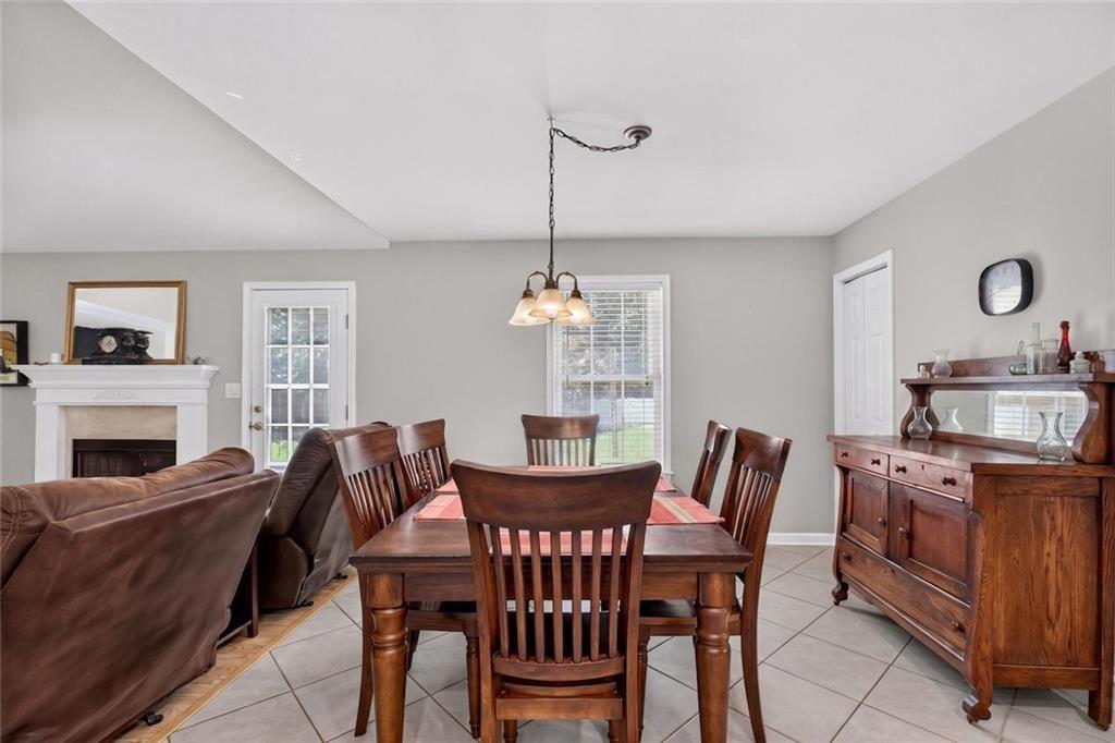 8715 Gullatt Road Palmetto, GA 30268 - Photo 8 of 39