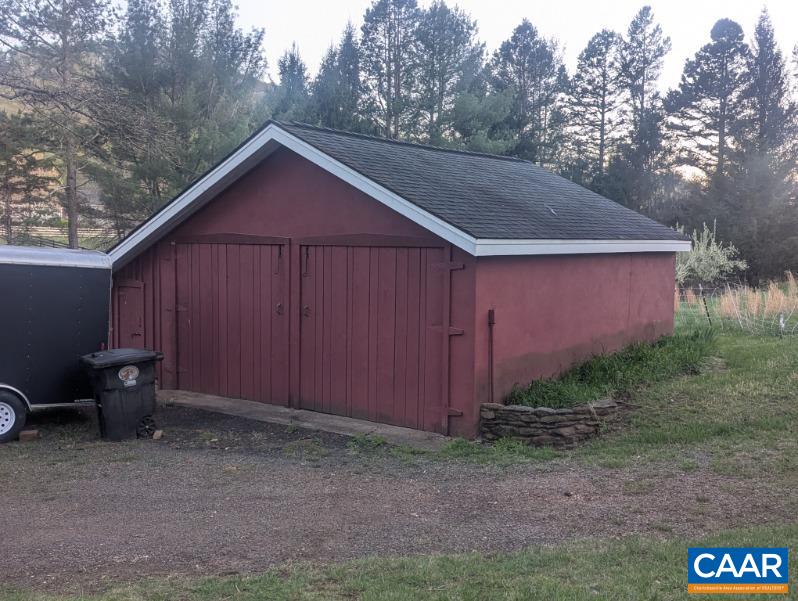 1888 Craigs Store Road Afton, VA 22920 - Photo 23 of 73 2 car garage