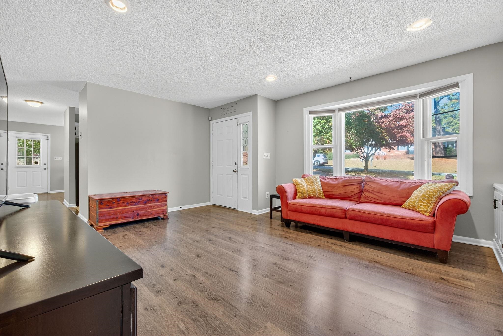 204 Plum Creek Road Spartanburg, SC 29307 - Photo 2 of 34