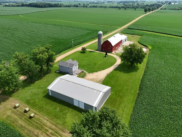 $479,000 | 312 East Buckeye Road, Dakota, IL 61018