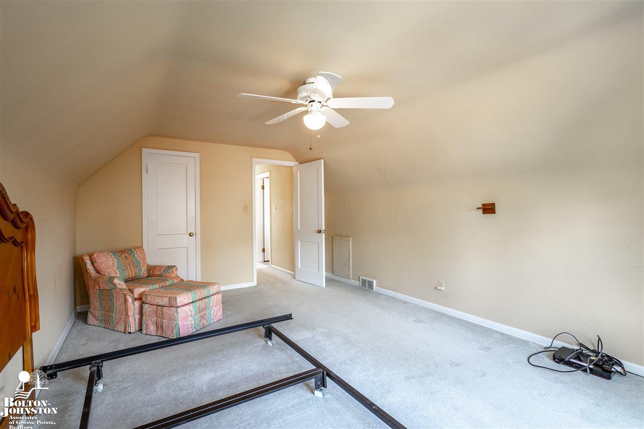1231 Torrey Road Grosse Pointe Woods, MI 48236 - Photo 26 of 41