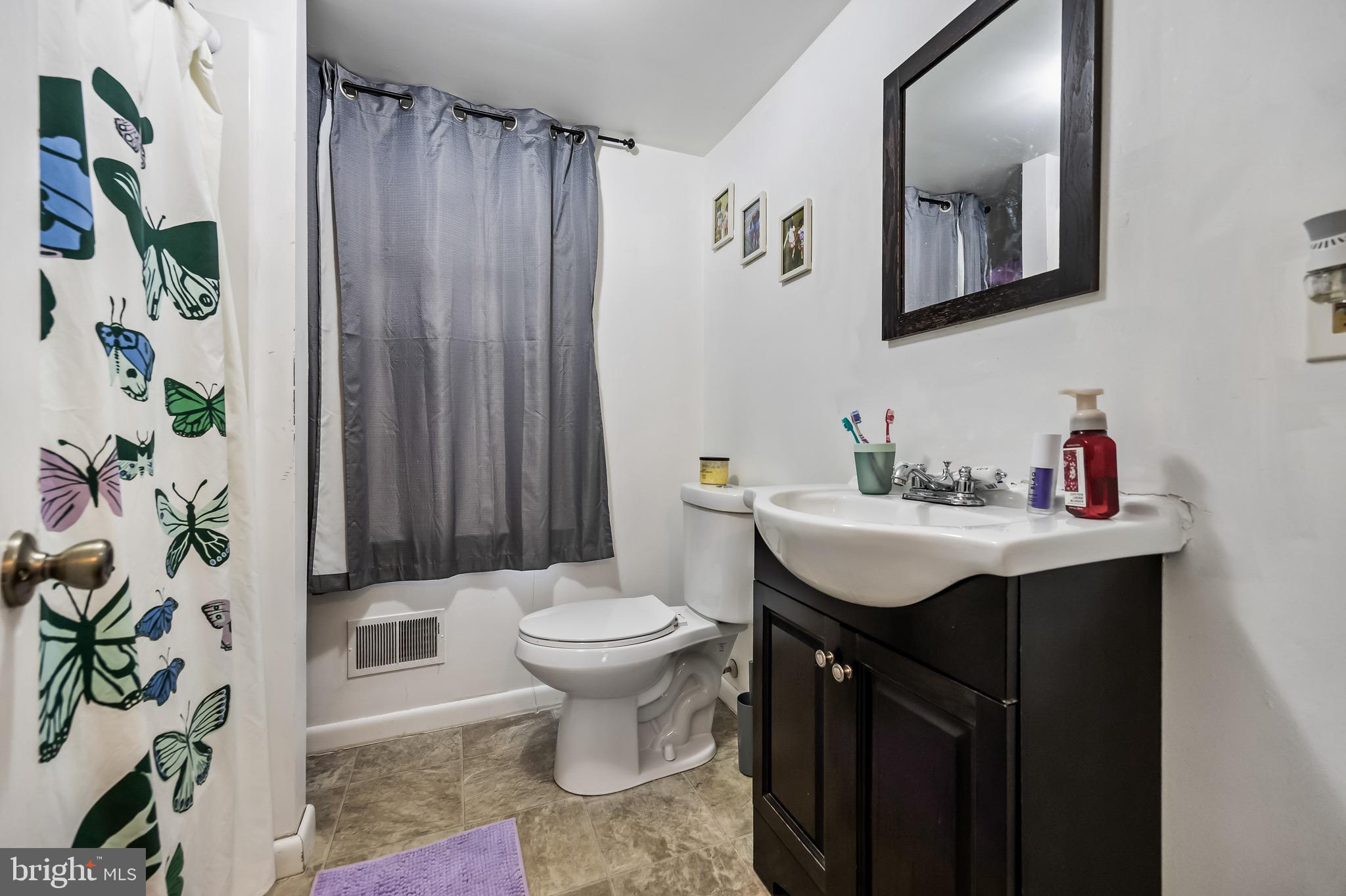2276 Winslow Road Williamstown, NJ 08094 - Photo 22 of 39 a bathroom with a sink toilet and shower