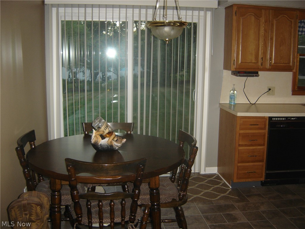1379 Steese Road Uniontown, OH 44685 - Photo 9 of 22 Gallery Image 9