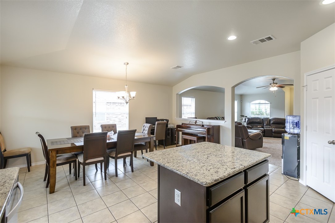 200 Splawn Ranch Drive Killeen, TX 76542 - Photo 11 of 29