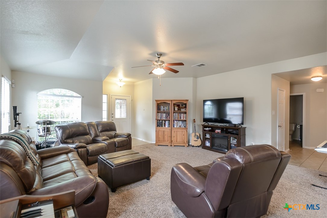 200 Splawn Ranch Drive Killeen, TX 76542 - Photo 8 of 29