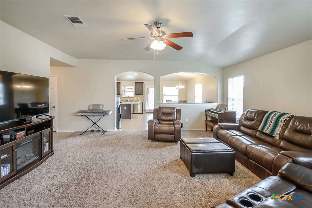 200 Splawn Ranch Drive Killeen, TX 76542 - Photo 9 of 29