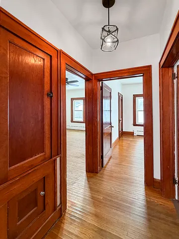 $128,000 | 327 West Garfield Street, Freeport, IL 61032