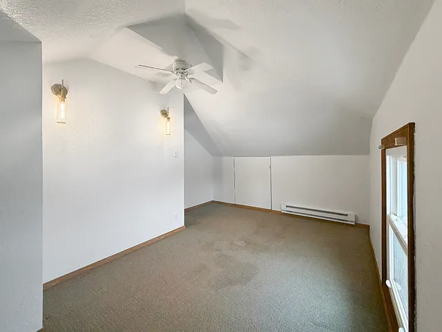 $128,000 | 327 West Garfield Street, Freeport, IL 61032