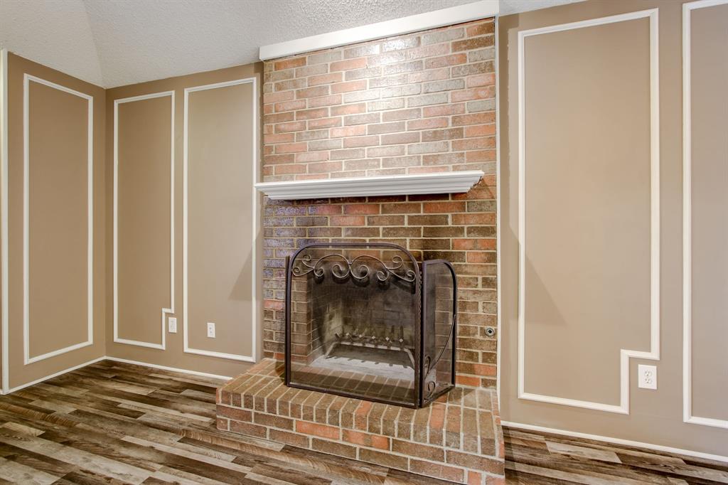 3712 Roussillon Drive Carrollton, TX 75007 - Photo 11 of 32
