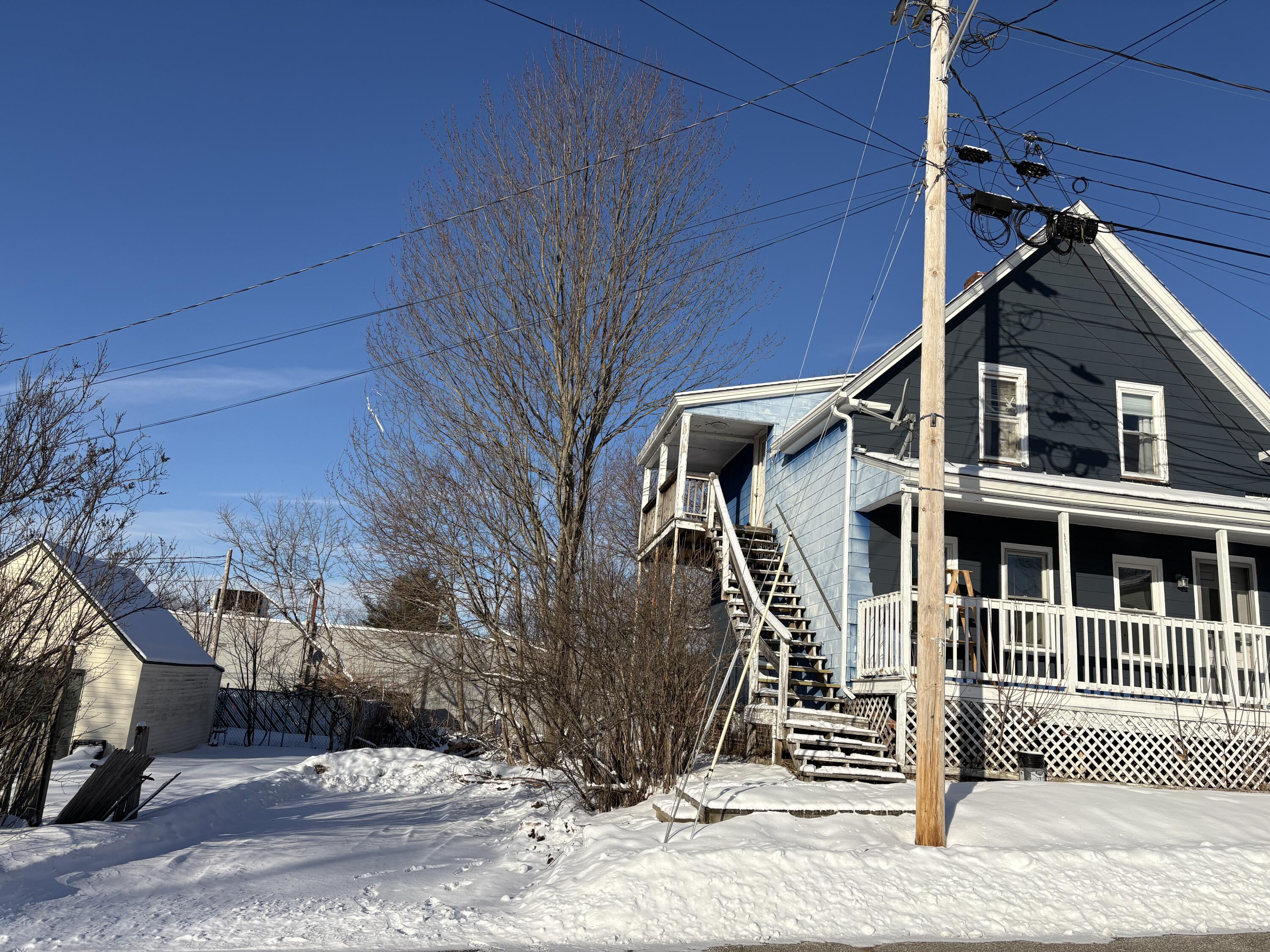 5 Ralph Avenue Lewiston, ME 04240 - Photo 3 of 9 IMG_1271