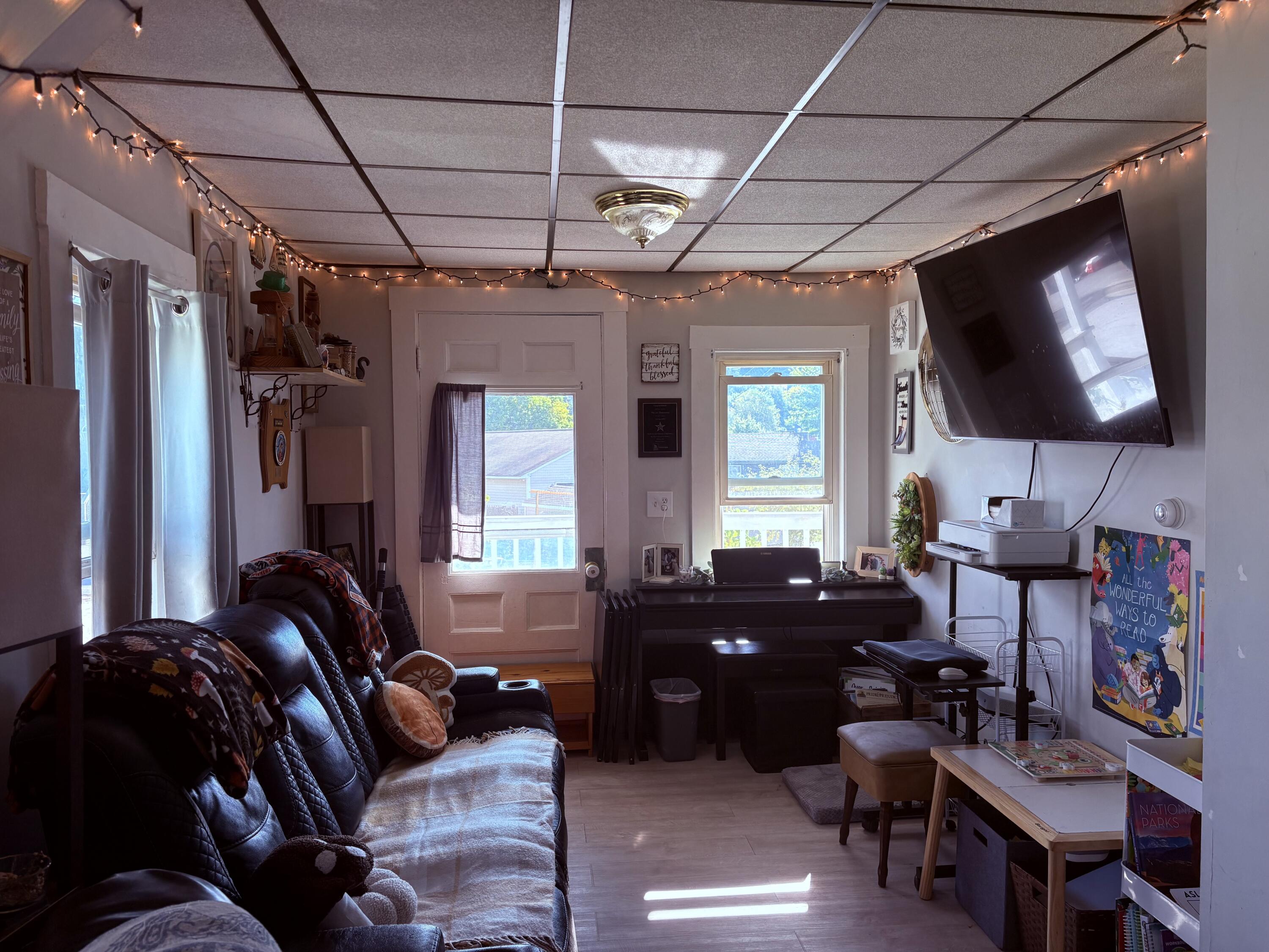 5 Ralph Avenue Lewiston, ME 04240 - Photo 4 of 17 IMG_0414