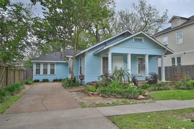 $2,595 | 1010 Louise Street, Houston, TX 77009