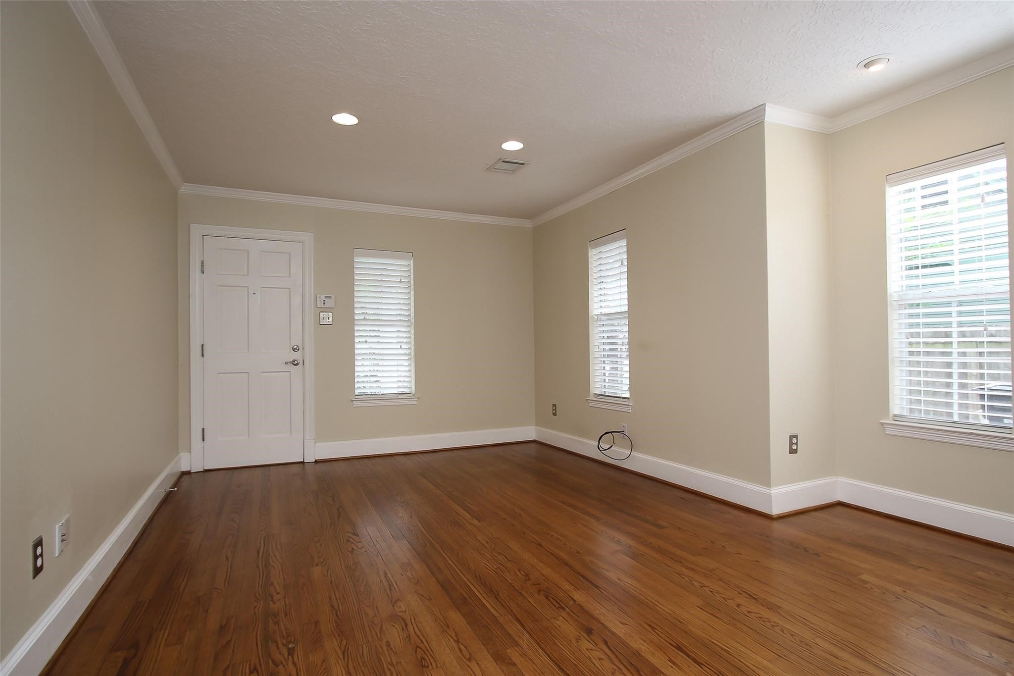 1010 Louise Street Houston, TX 77009 - Photo 9 of 23