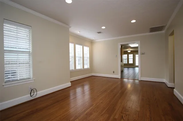 $2,495 | 1010 Louise Street, Houston, TX 77009