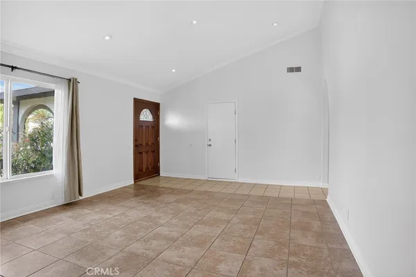 $799,900 | 5604 Bloomfield Street, Simi Valley, CA 93063