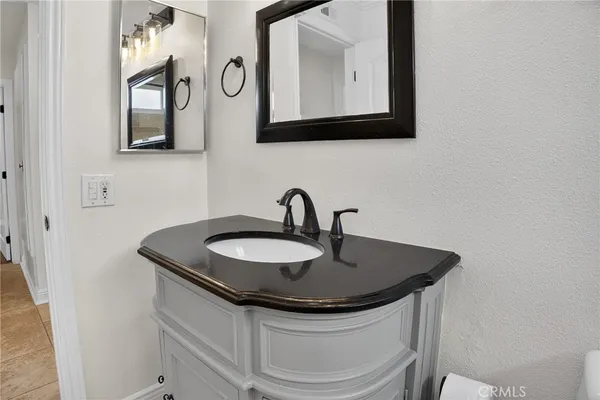 $799,900 | 5604 Bloomfield Street, Simi Valley, CA 93063