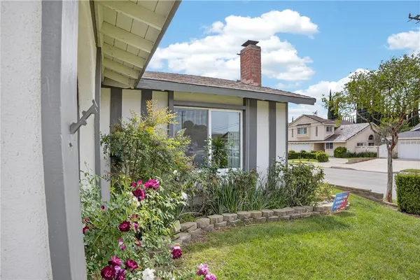 $799,900 | 5604 Bloomfield Street, Simi Valley, CA 93063