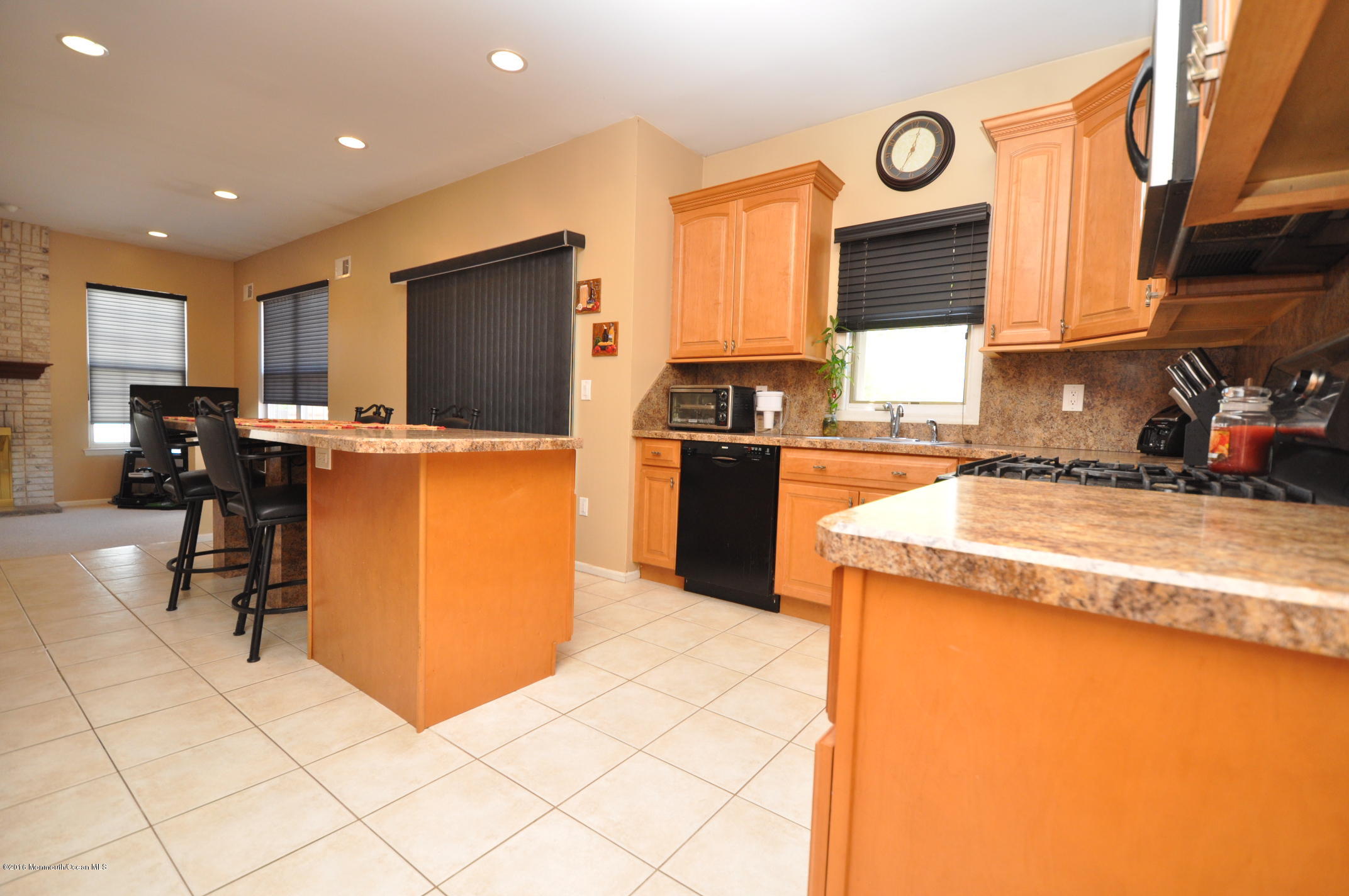 65 High Pointe Way Matawan, NJ 07747 - Photo 9 of 21 9