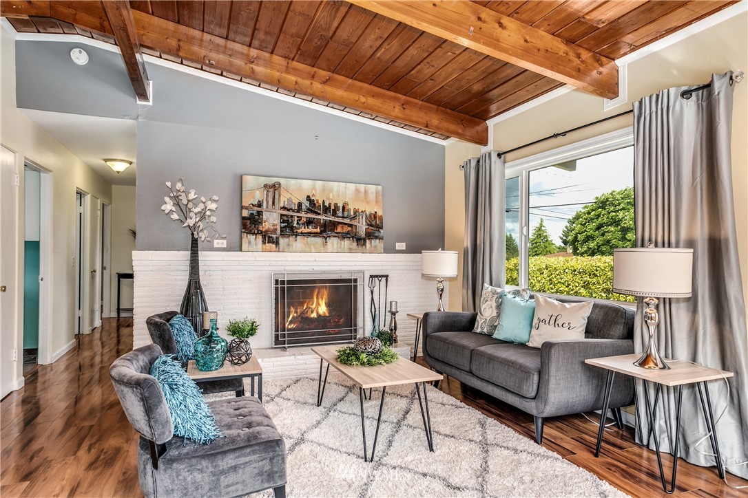 10701 Southeast 196th Street Renton, WA 98055 - Photo 4 of 19 Gallery Image 4