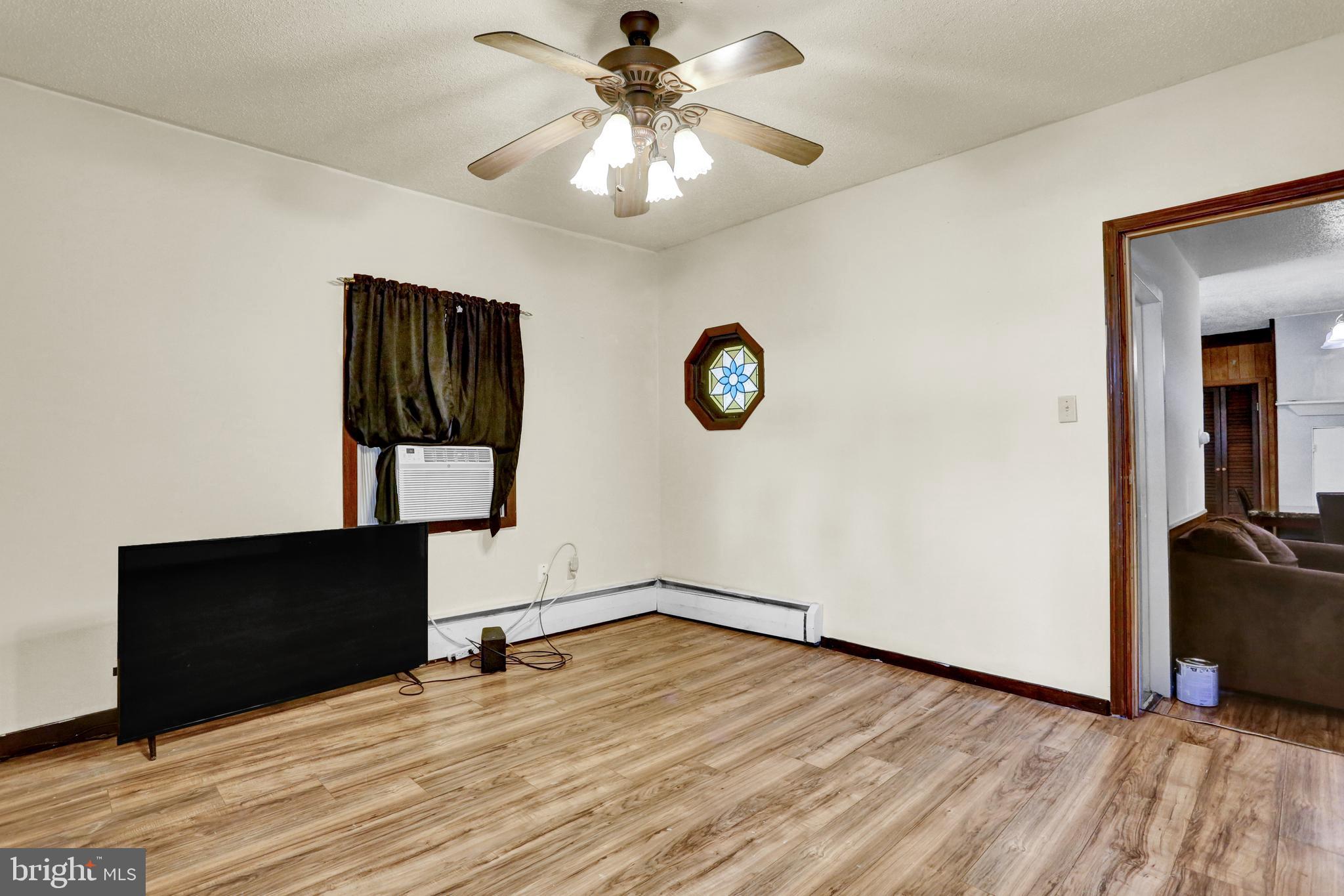 2804 Kutztown Road Reading, PA 19605 - Photo 4 of 29 Gallery Image 4