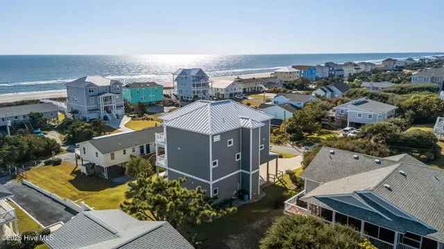$1,900,000 | 102 East Summer Place, Emerald Isle, NC 28594