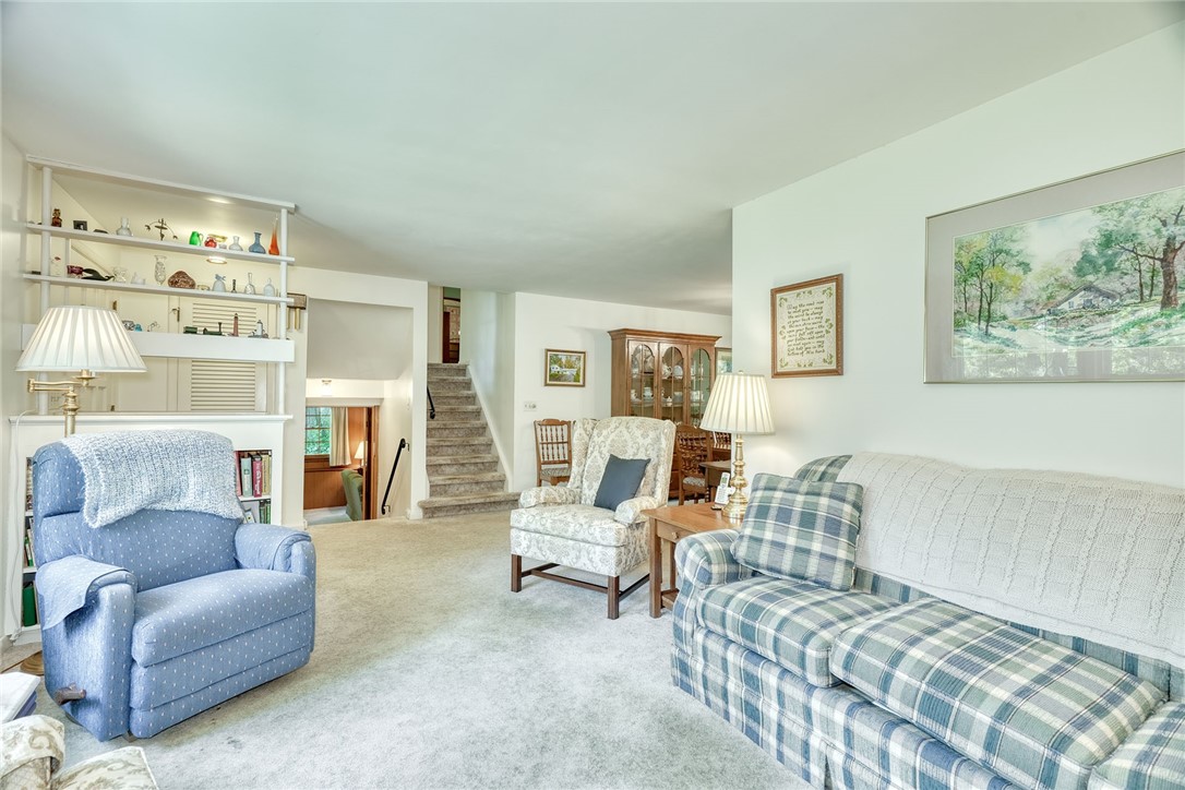 226 Dickinson Road Webster, NY 14580 - Photo 9 of 50