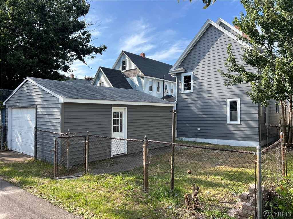 165 Roland Avenue Lackawanna, NY 14218 - Photo 16 of 19 Garage