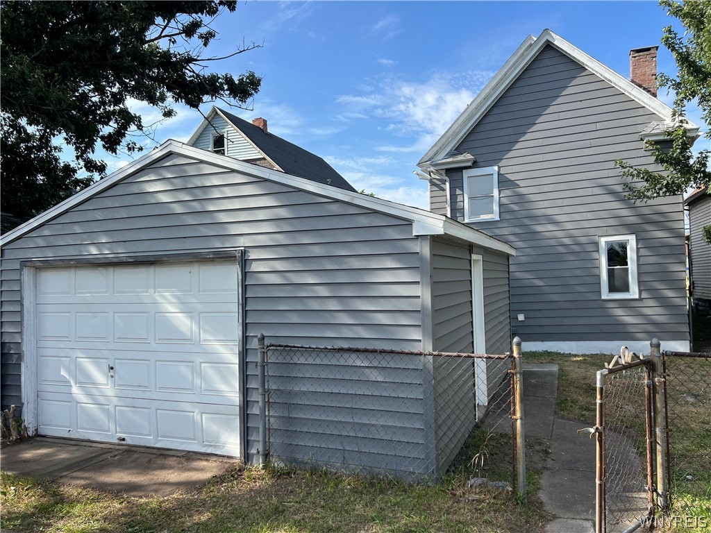 165 Roland Avenue Lackawanna, NY 14218 - Photo 17 of 19 Garage