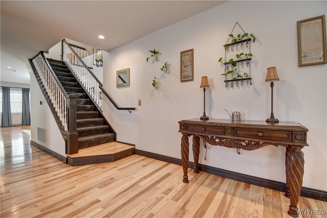 38 18th Street Buffalo, NY 14213 - Photo 10 of 47