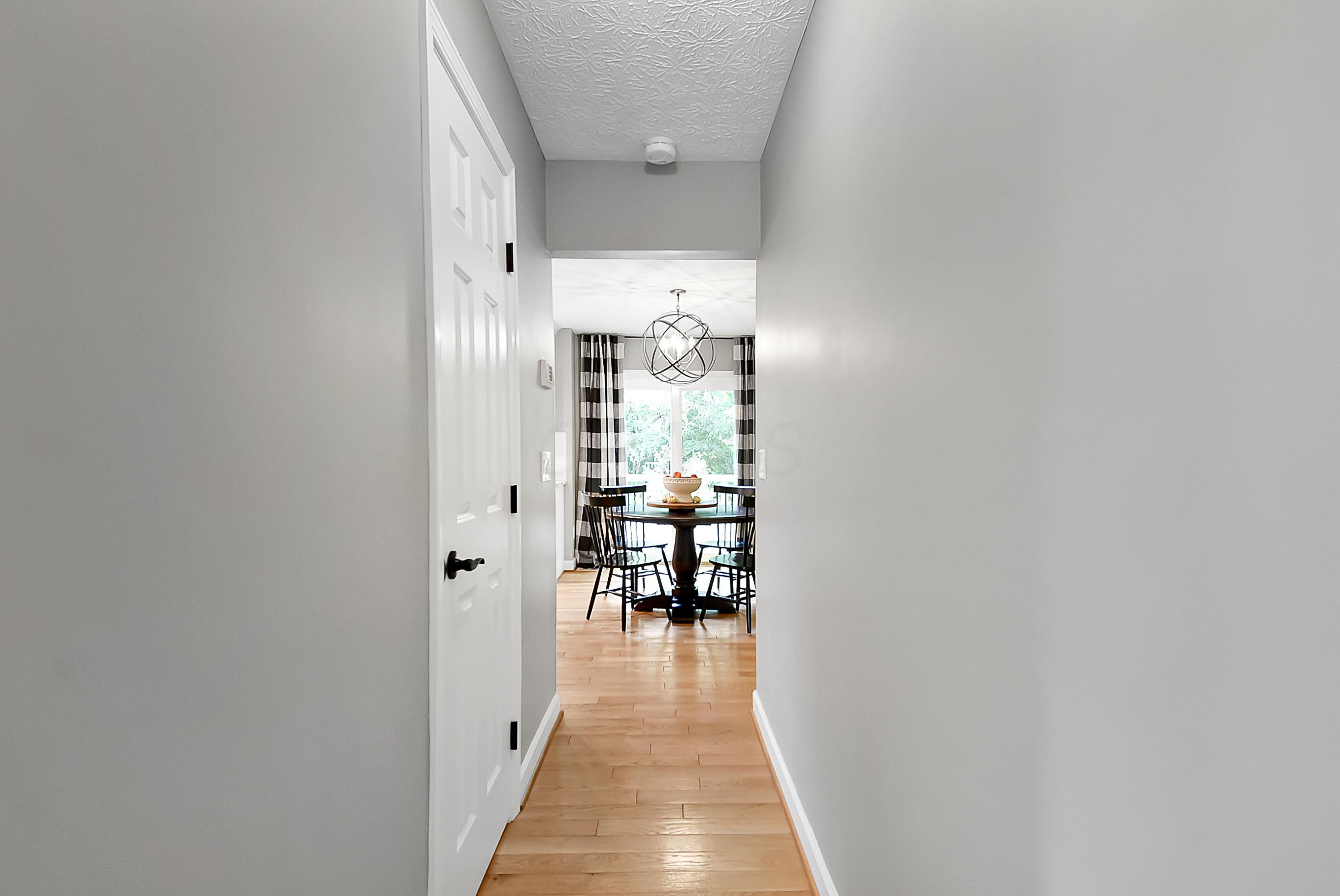 5224 Southminster Road, Unit RA Columbus, OH 43221 - Photo 23 of 48