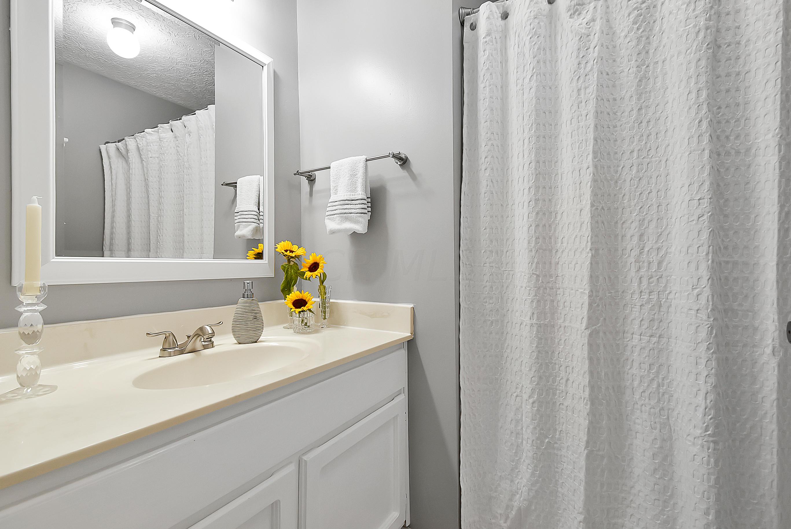 5224 Southminster Road, Unit RA Columbus, OH 43221 - Photo 31 of 48