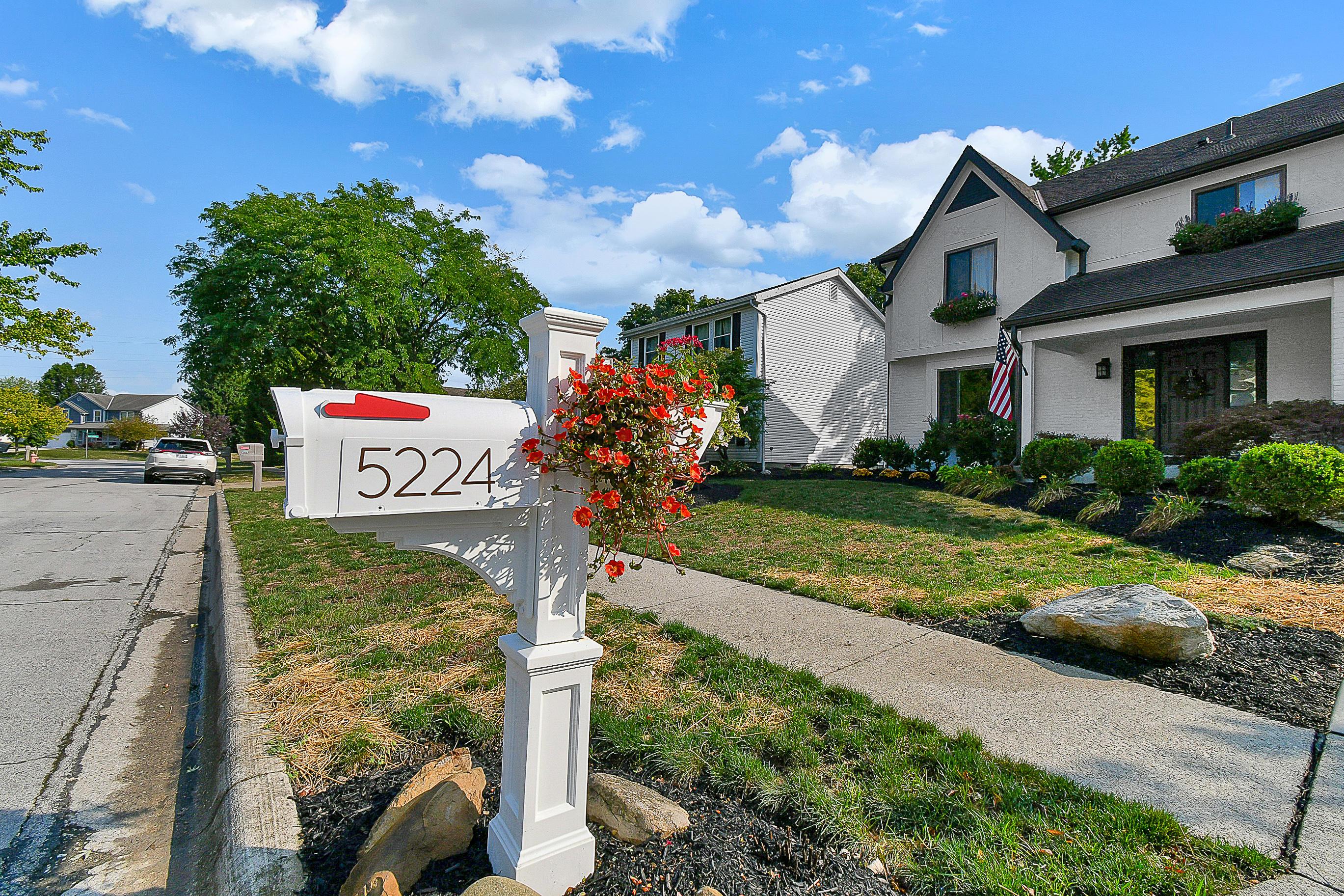 5224 Southminster Road, Unit RA Columbus, OH 43221 - Photo 4 of 48