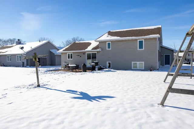 $344,900 | 3200 Huckleberry Lane, Appleton, WI 54915