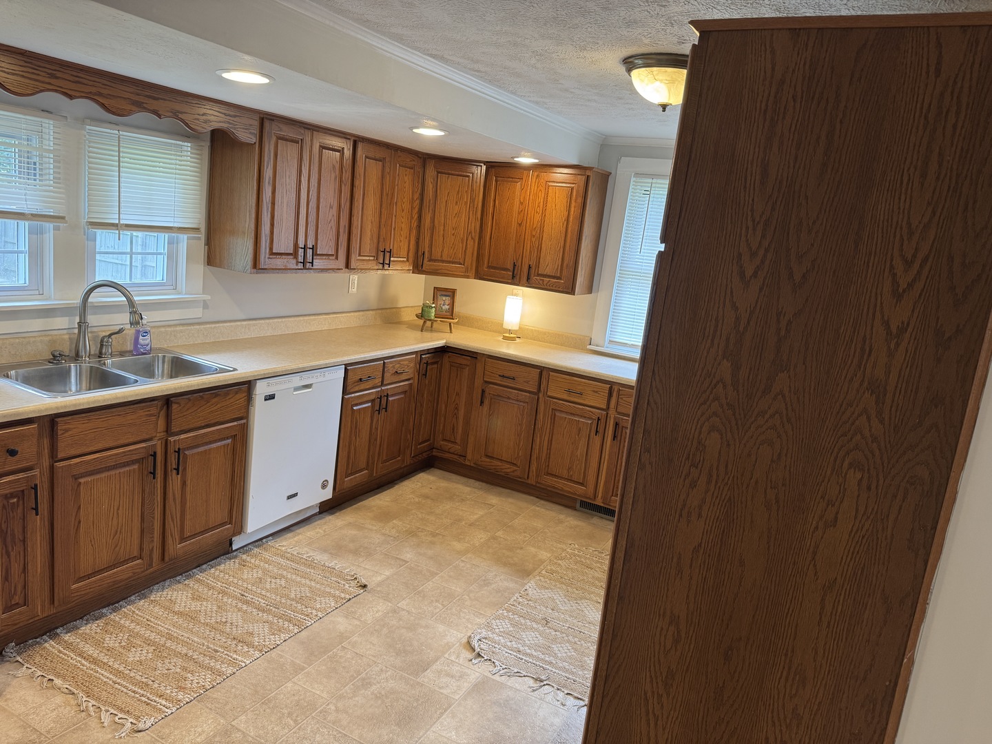 1206 South Commercial Street Benton, IL 62812 - Photo 9 of 17