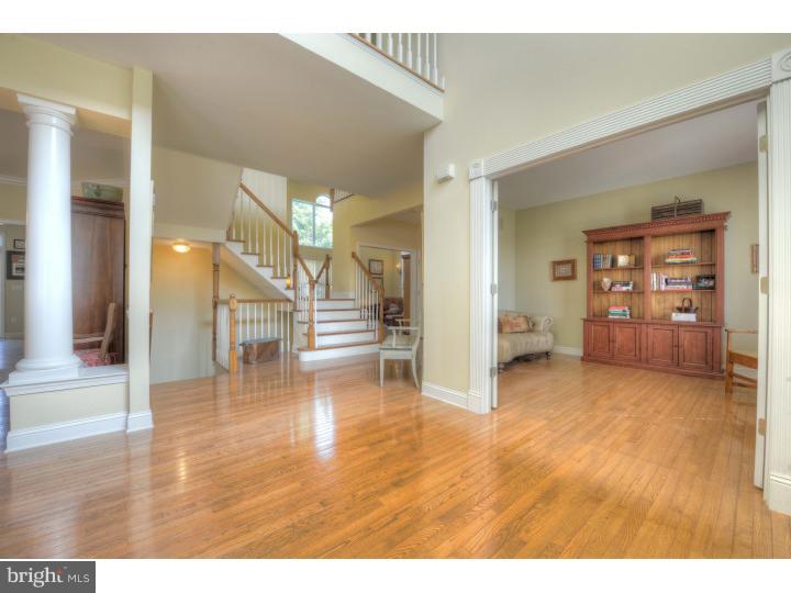 8 Victoria Court Cream Ridge, NJ 08514 - Photo 2 of 23 Foyer
