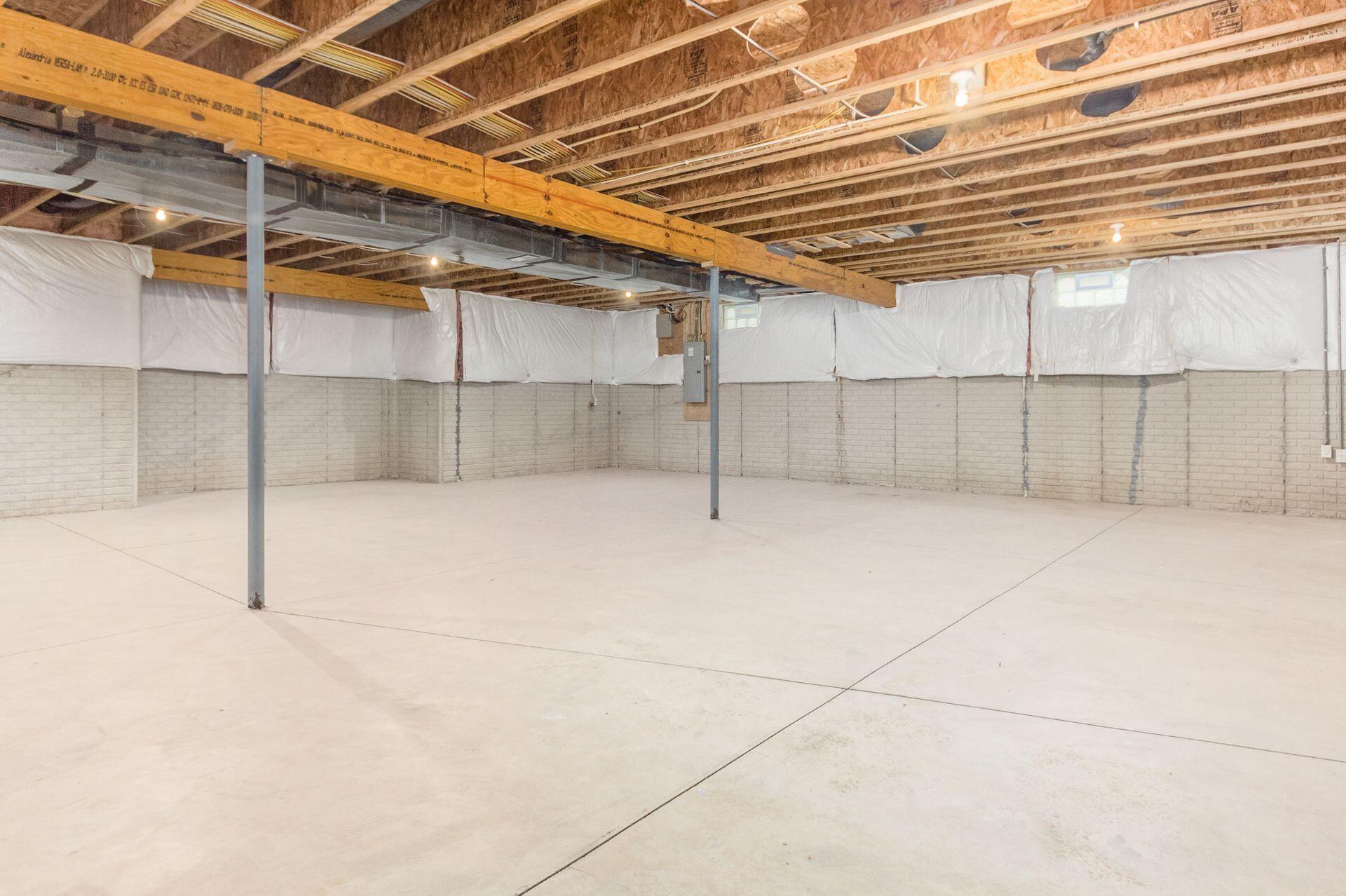 7601 Harriott Road Dublin, OH 43017 - Photo 24 of 41 Huge Lower Level