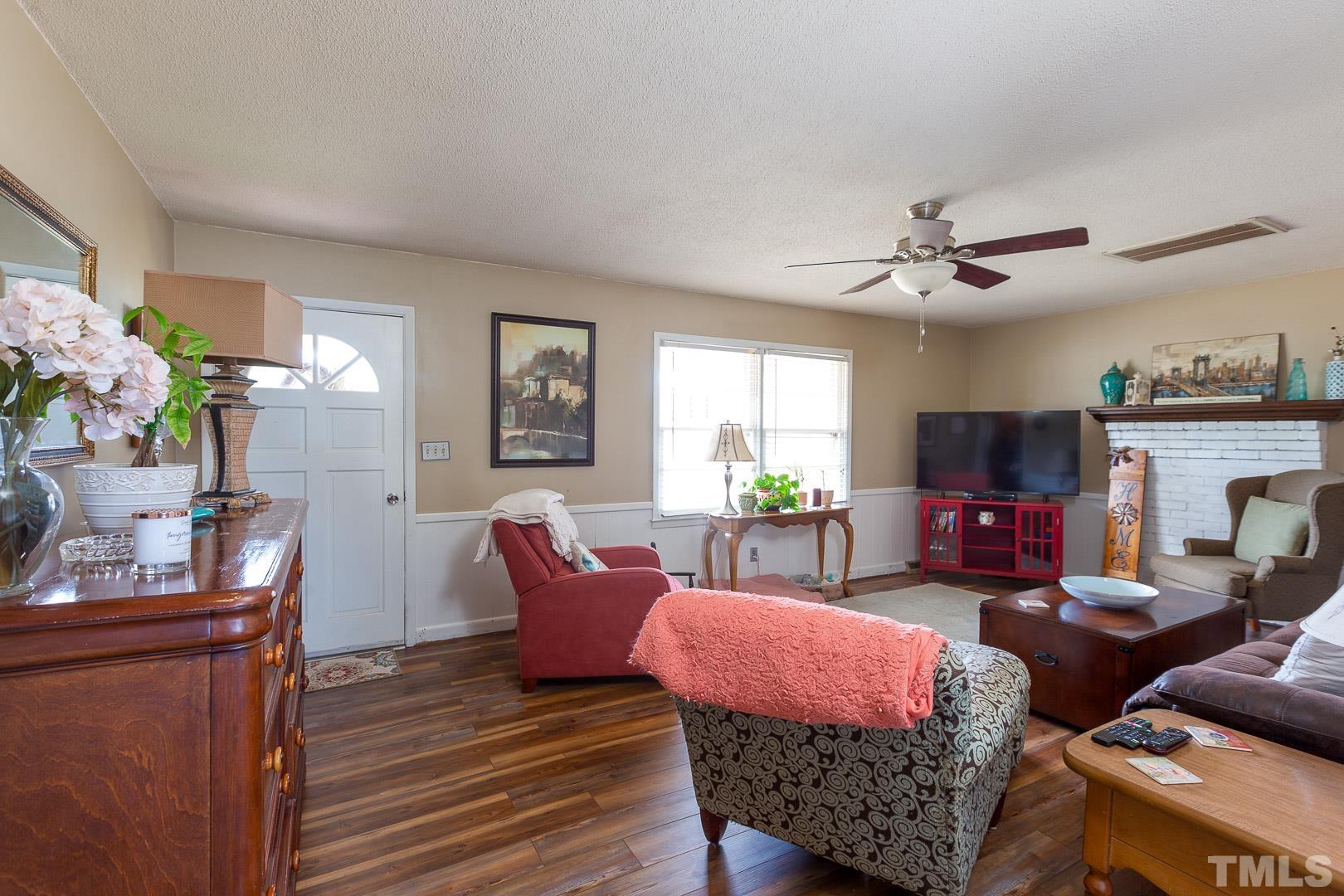 842 Ammons Road Dunn, NC 28334 - Photo 13 of 28 Gallery Image 13