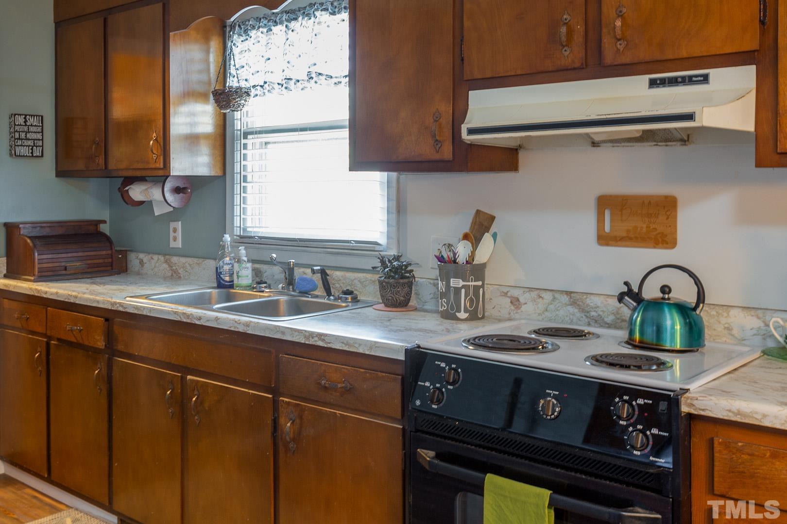 842 Ammons Road Dunn, NC 28334 - Photo 5 of 28 Gallery Image 5