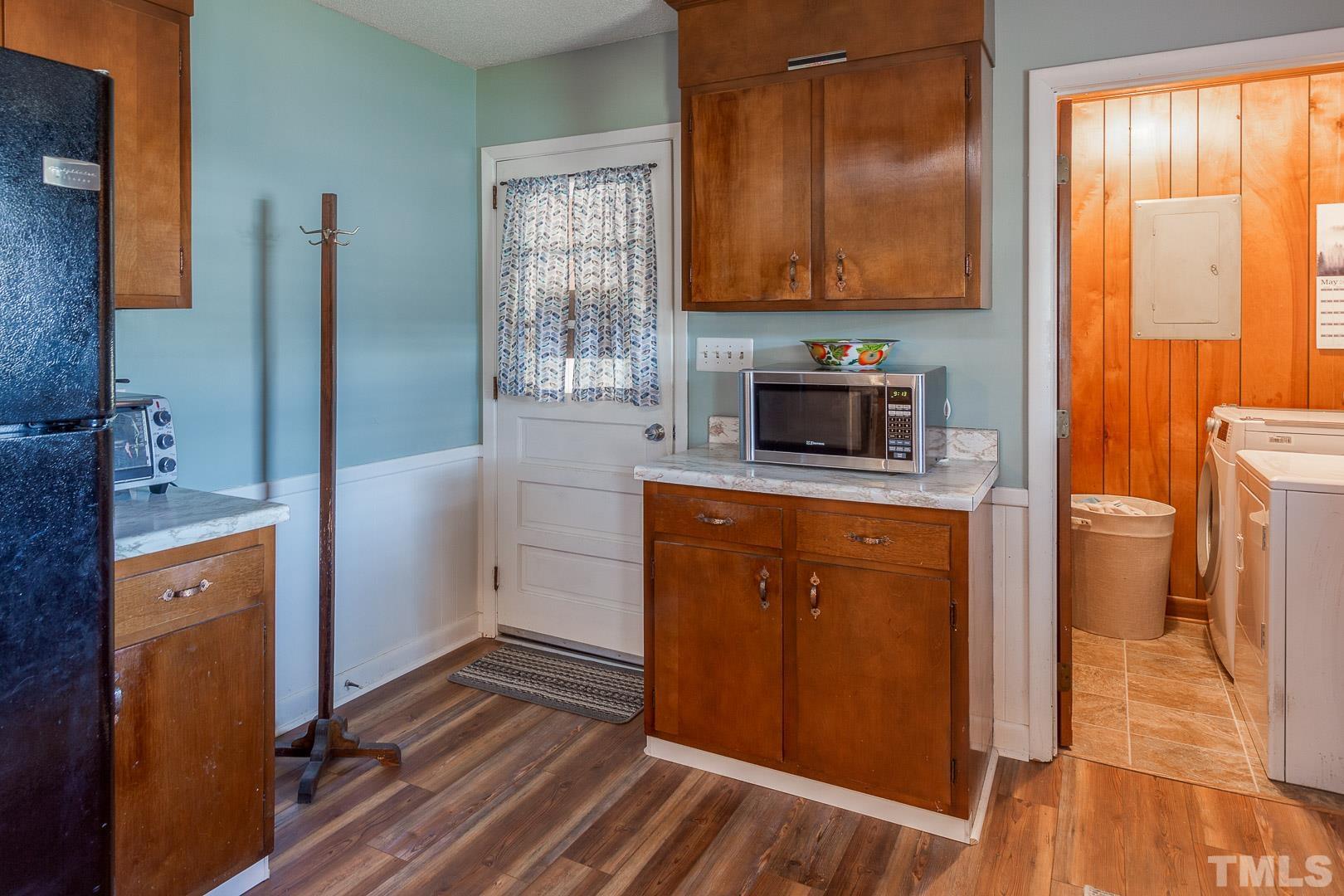 842 Ammons Road Dunn, NC 28334 - Photo 7 of 28 Gallery Image 7