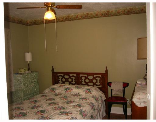 1990 Brodhead Road Aliquippa, PA 15001 - Photo 5 of 9 Master Bedroom.