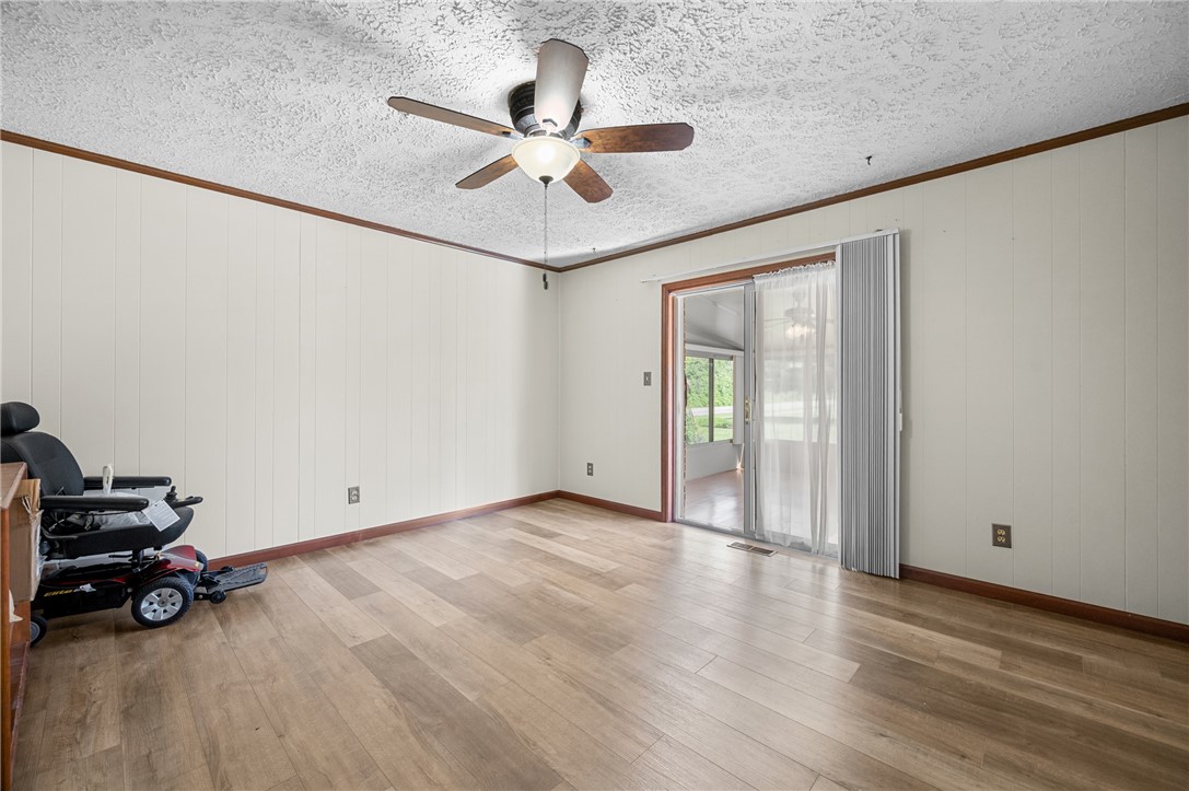 148 East Steidl Road Paris, IL 61944 - Photo 5 of 32