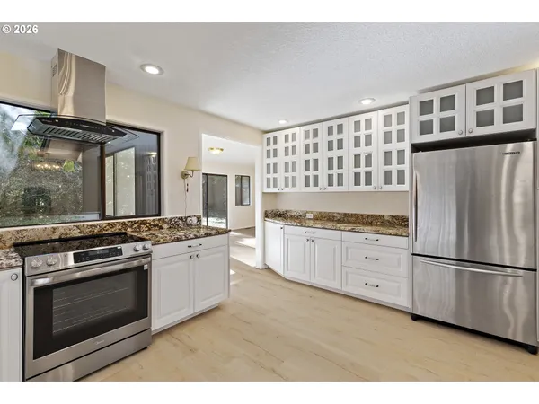 $1,050,000 | 58901 Nehalem Highway South, Vernonia, OR 97064